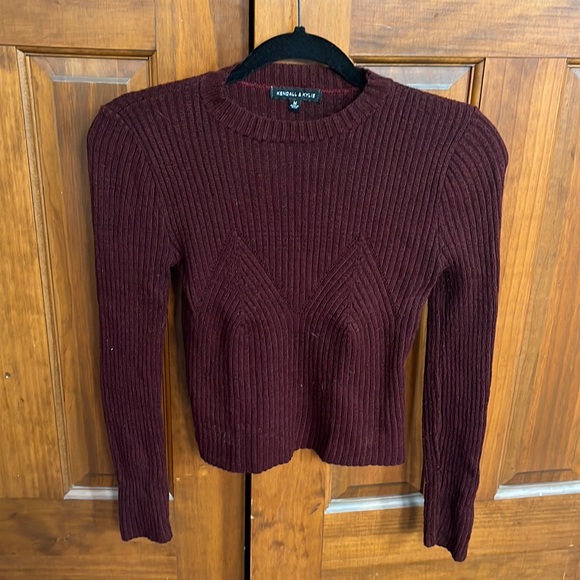 Maroon Sweater - Picture 1 of 2